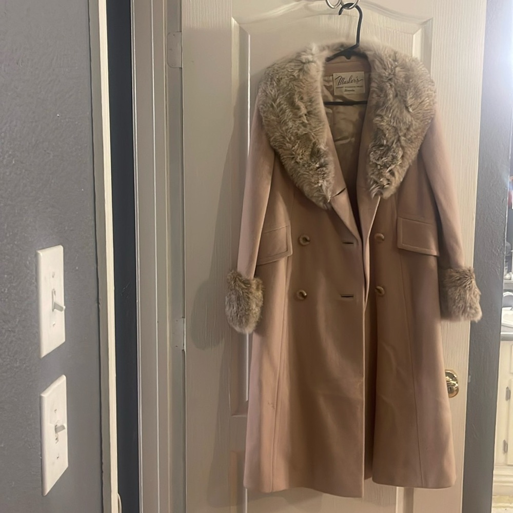 Fox Fur vintage trench coat never worn new size L no tags